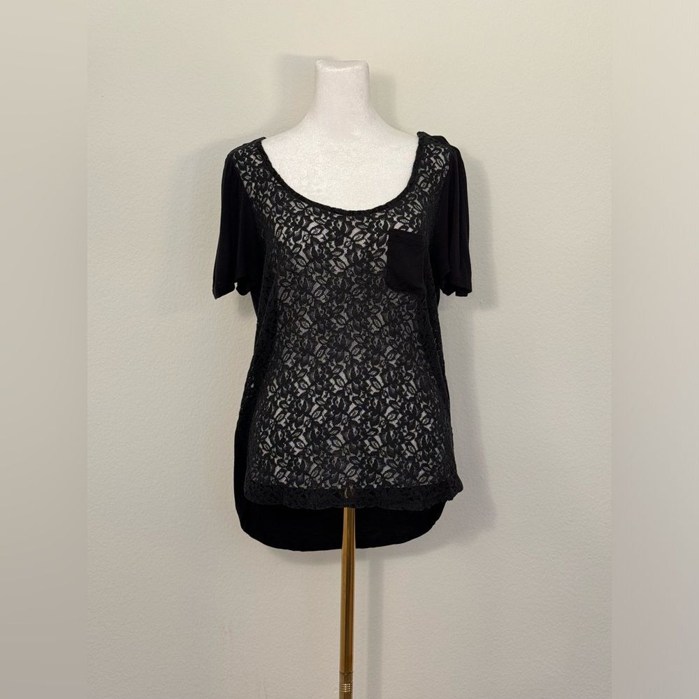 Hinge Black Floral Lace Sheer Front T-Shirt with Pocket Women’s Size Small
